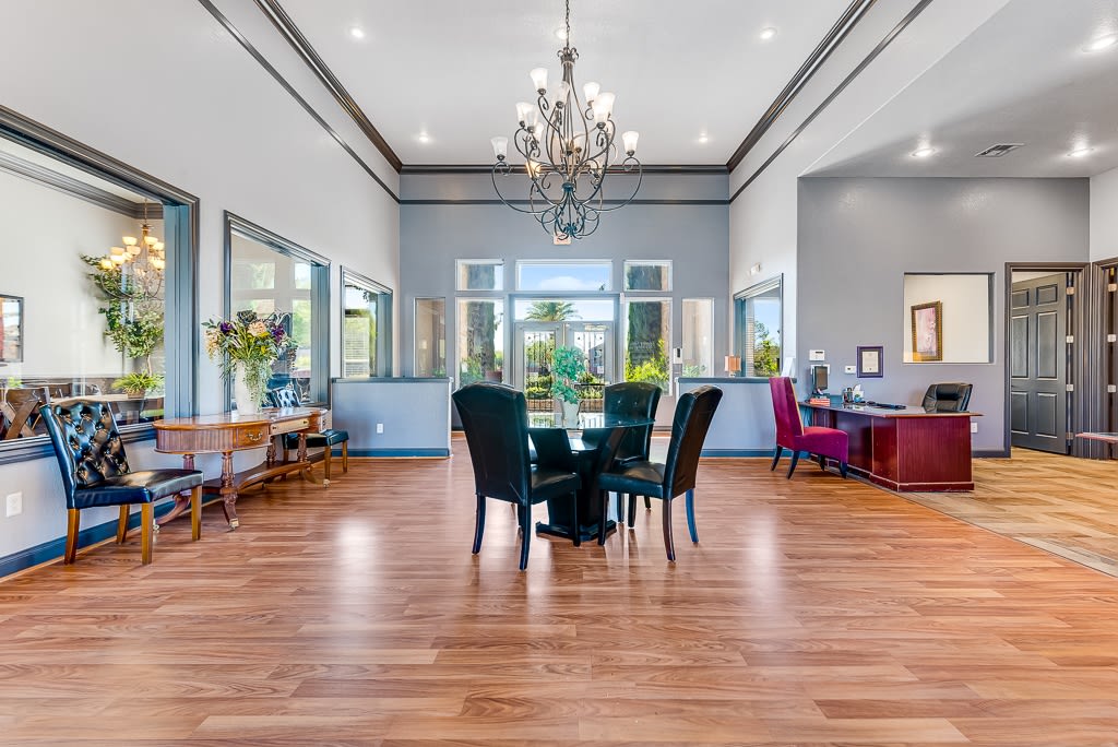 Pinehurst Condominiums Image 4