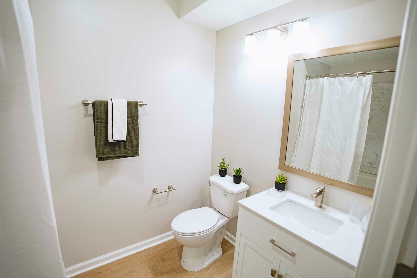 Blendon Woods Luxury Apartments Image 14