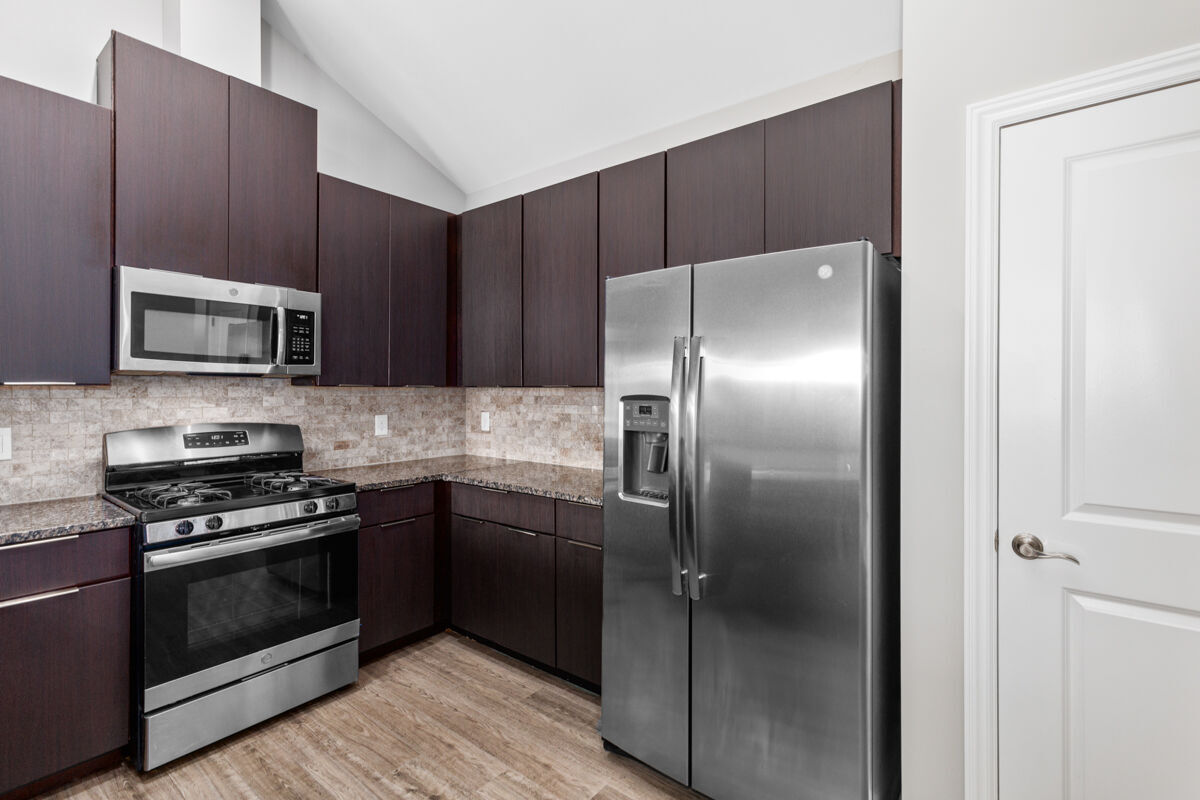 Encore Townhomes I Image 15