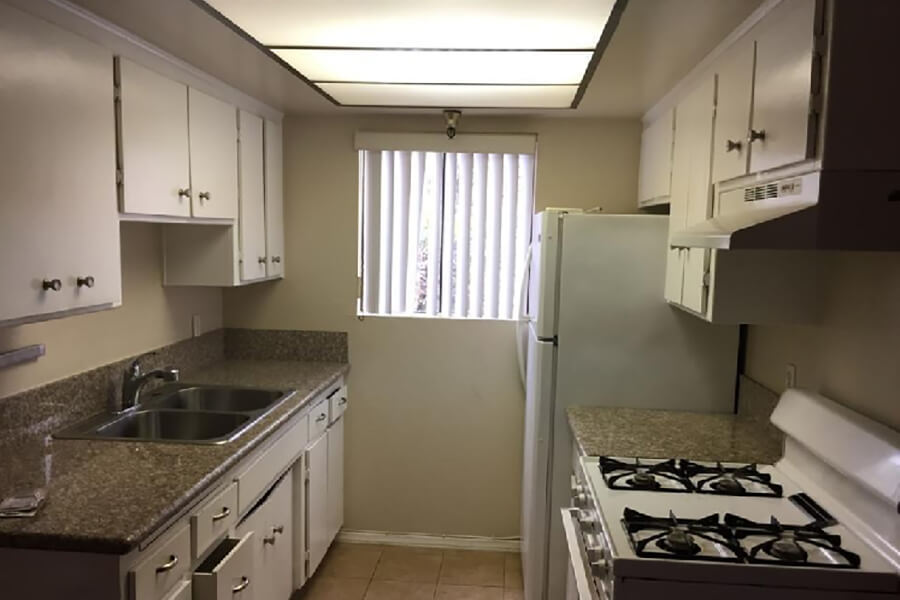 14108 Sylvan St Image 2