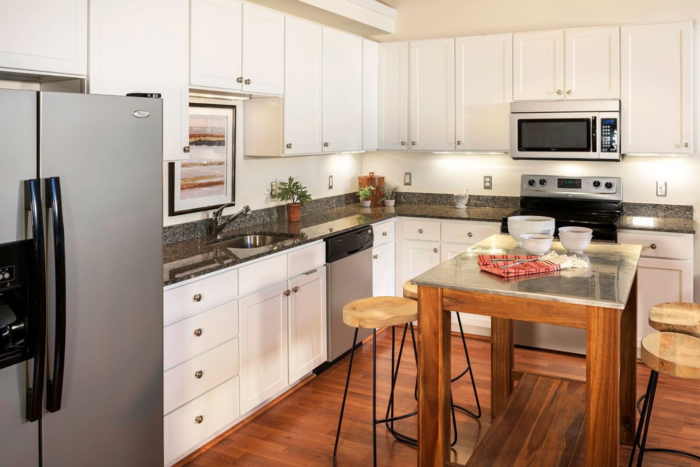 Riverwalk Apartments Image 38