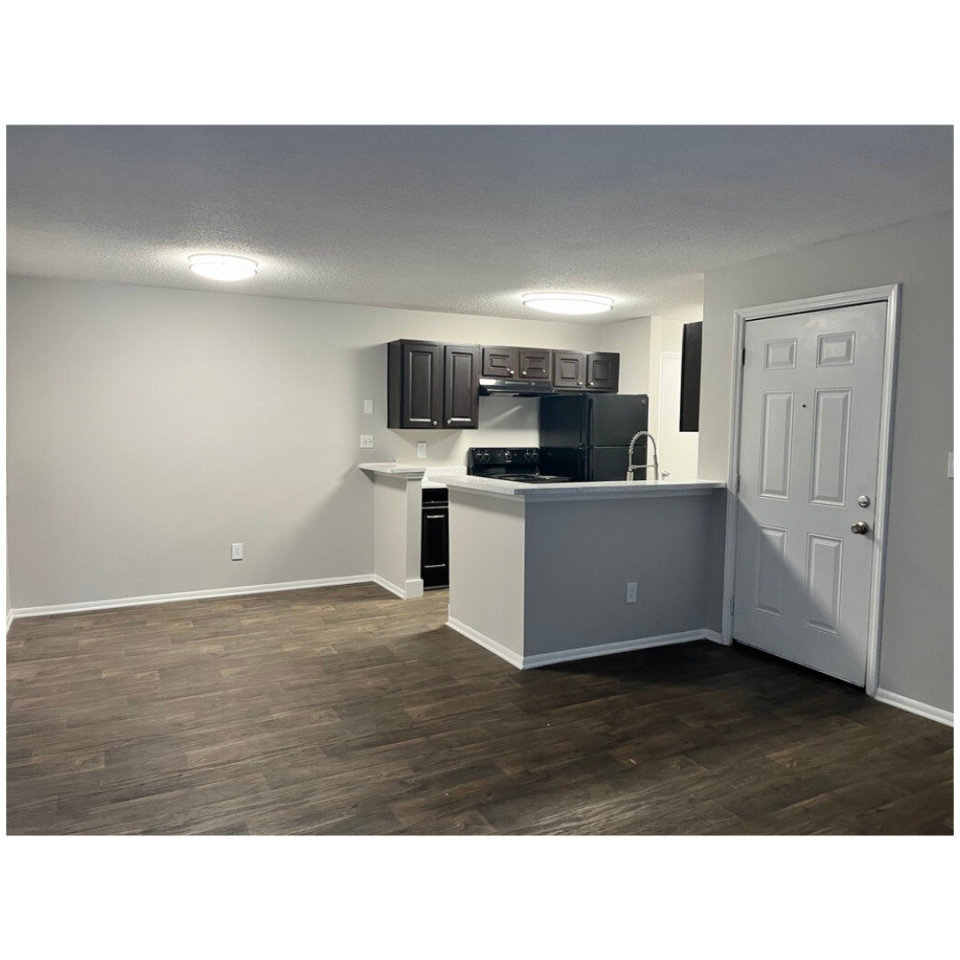 The Commons at University Square Apartments Image 6