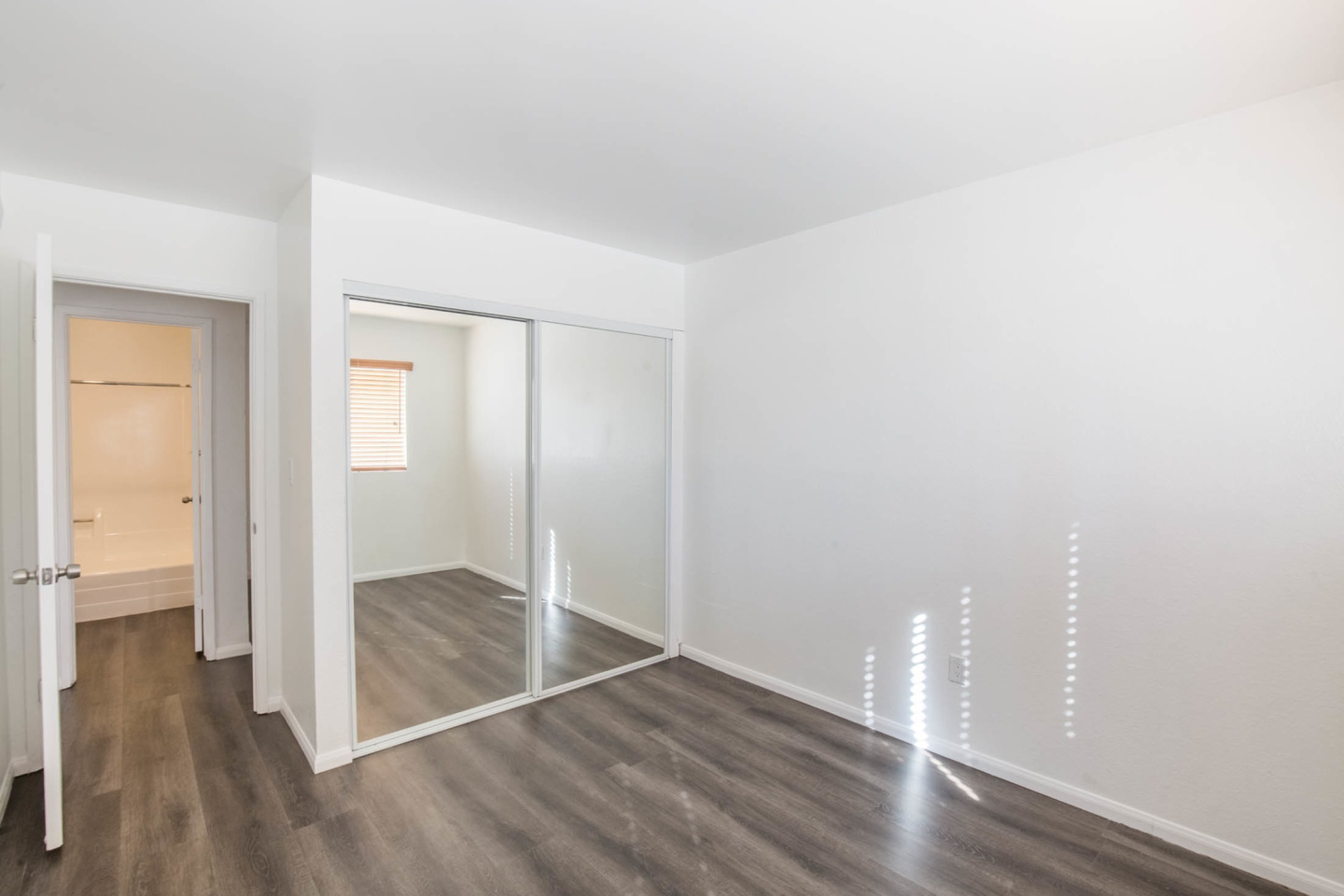 7317 Haskell Avenue Image 11