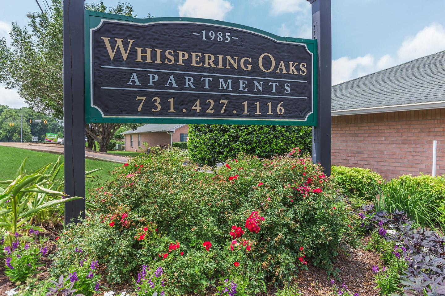 Whispering Oaks Apartments Image 28