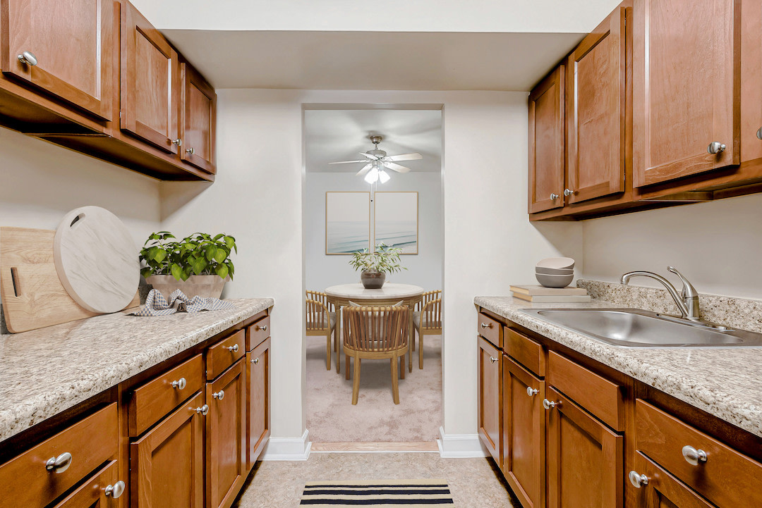 Oxon Hill Village Image 7