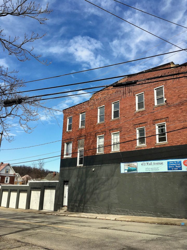 473 Wall Ave Image 3
