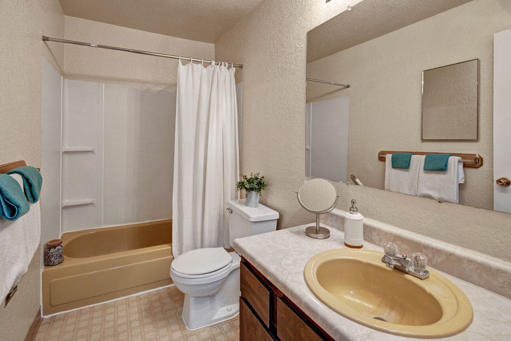 The Greenbriar Apartment Homes Image 7