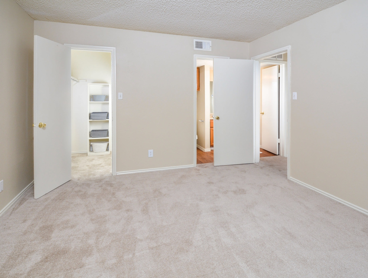 Country Place Image 16
