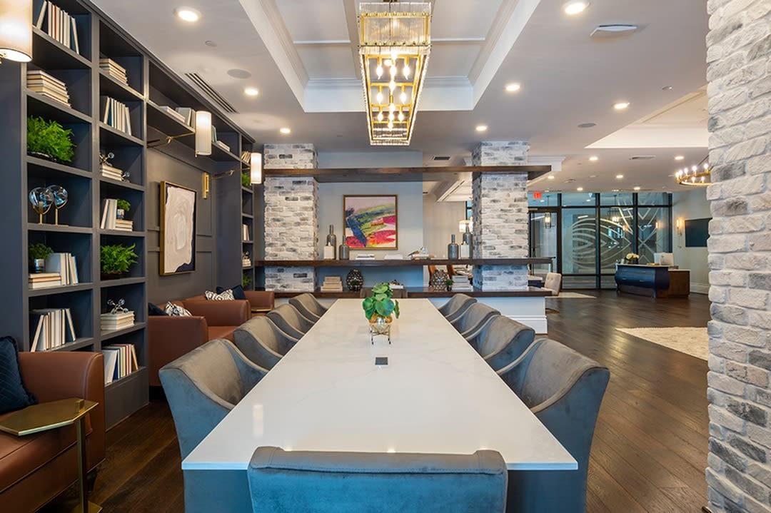 Pearl Rosemont Image 17