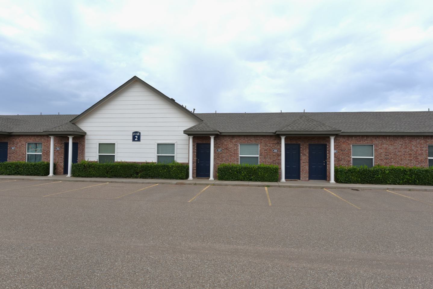 Chilton Village Apartments Image 2