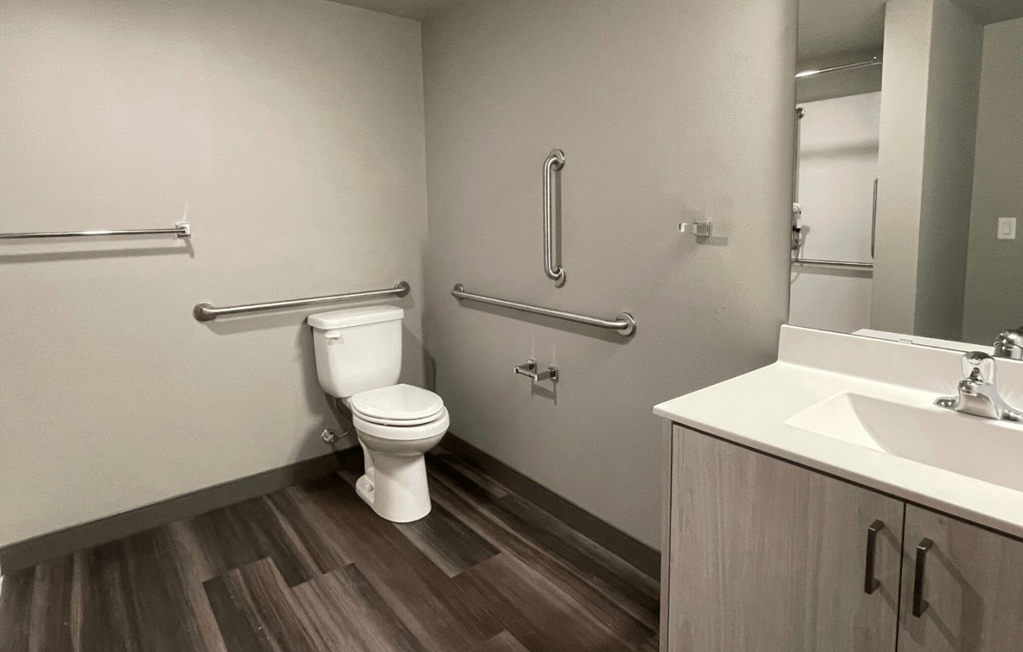 Park Cedar Apartments - Affordable Housing Image 24
