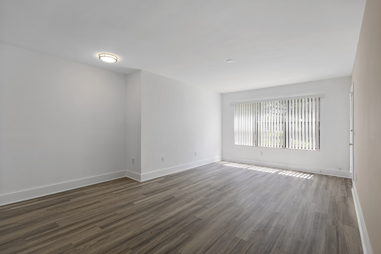 Palm Aire Gardens Image 16