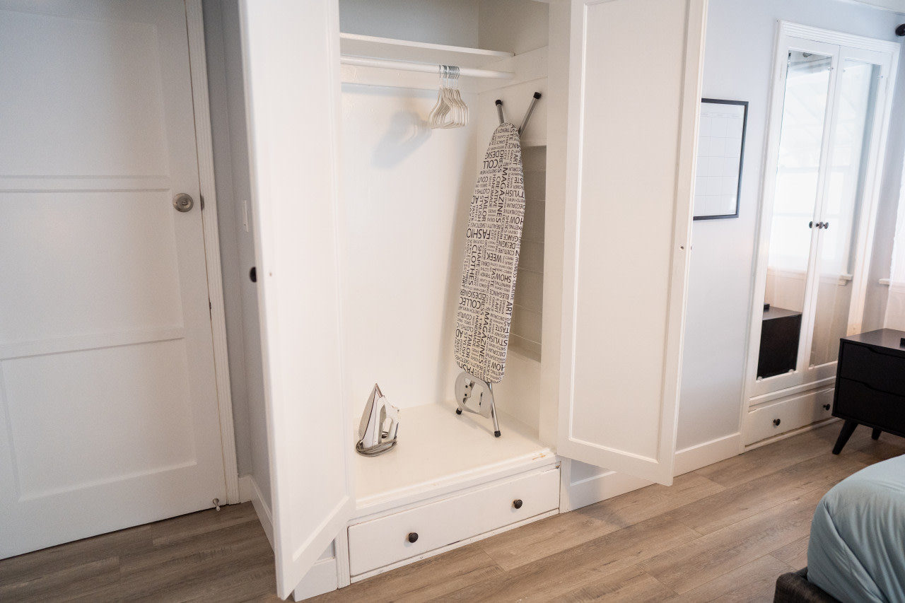Kling Front Image 49
