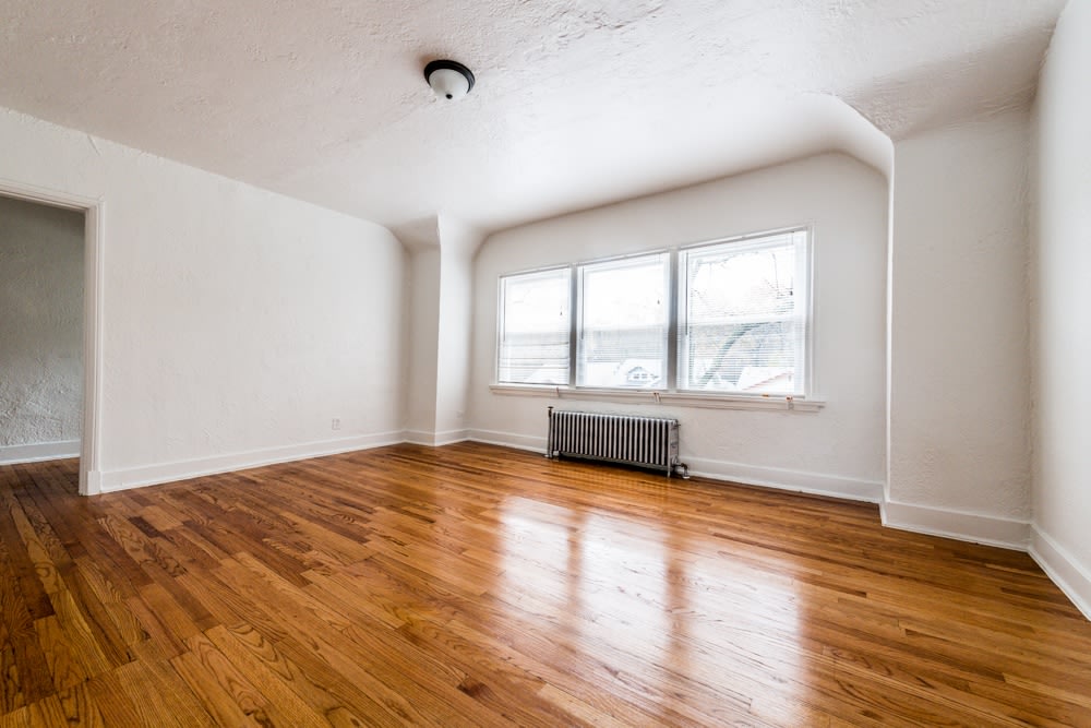 308 Elizabeth Street Image 11