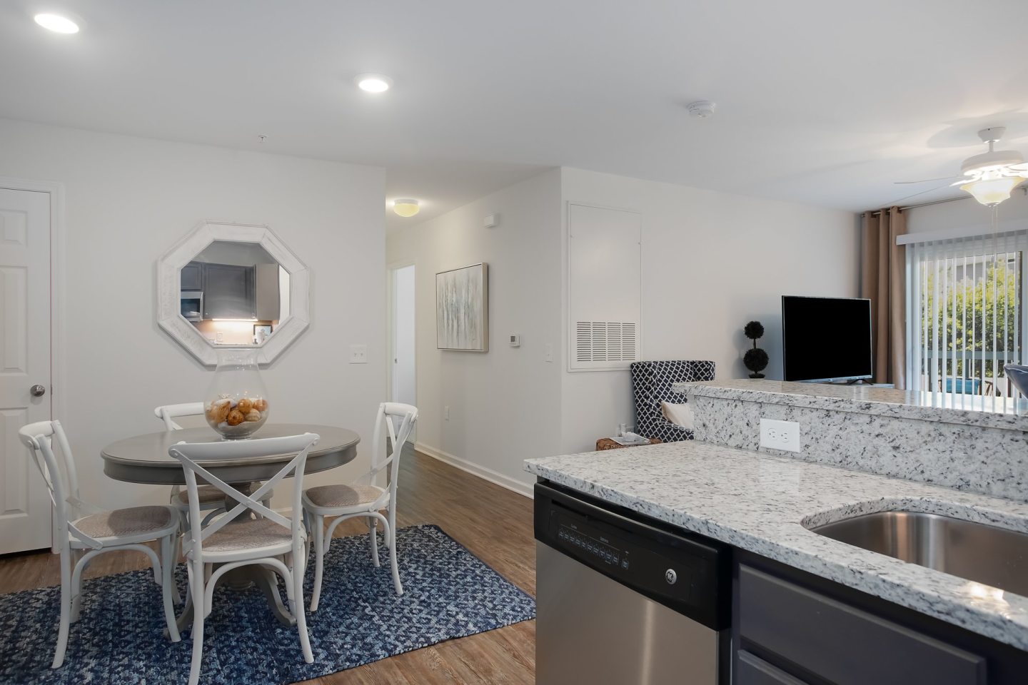 Still Meadow Village Apartments Image 35