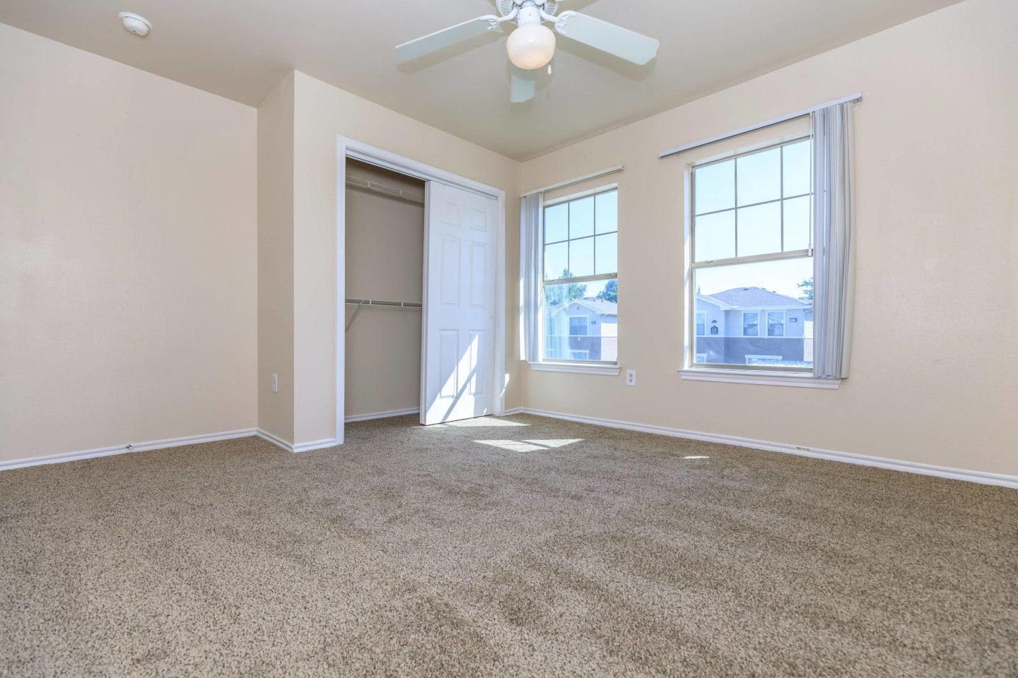 Artiga Apartment Homes Image 11