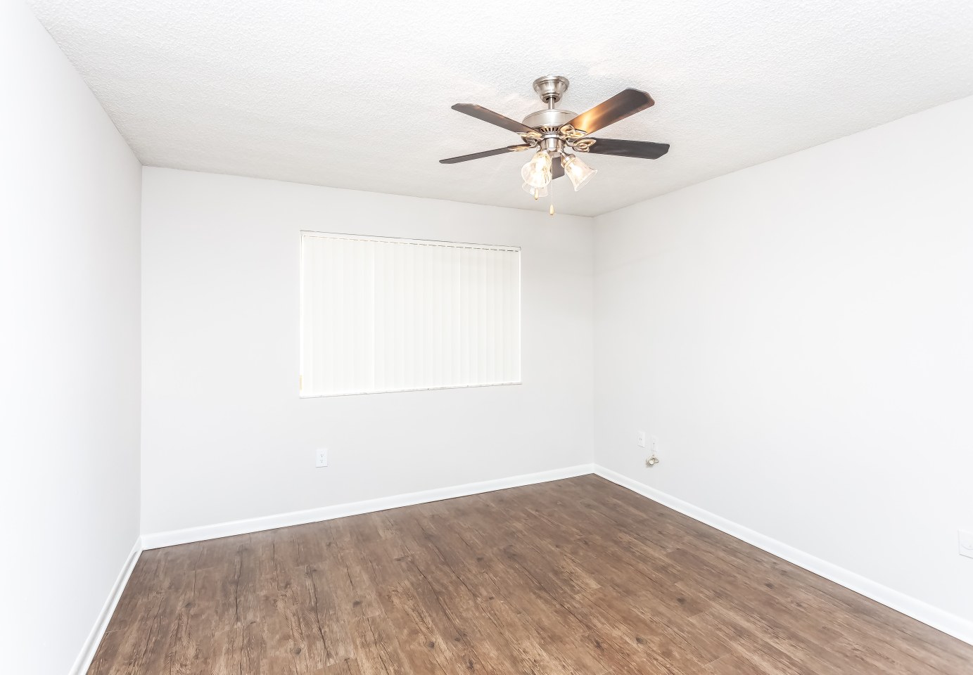 Sunset Gardens Apartments Image 26