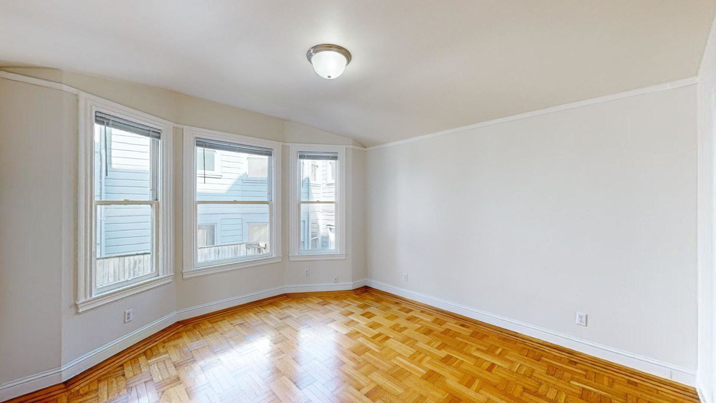 915 Pierce Image 23
