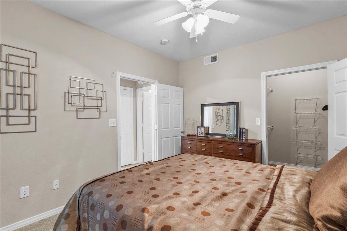 Clairborne Image 39