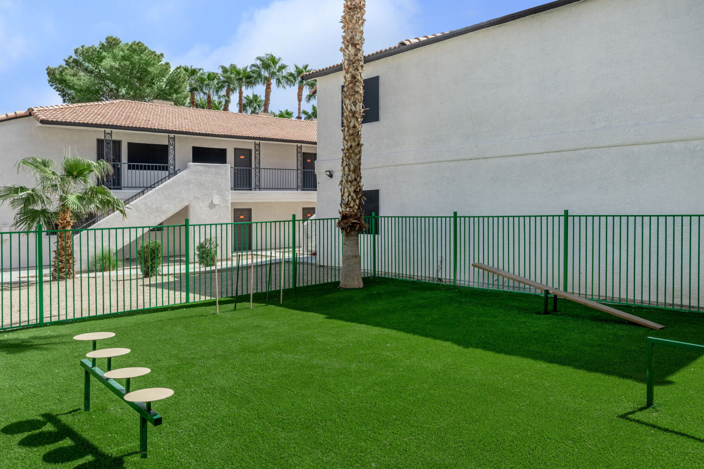 Tides on Palm Apartments Image 12