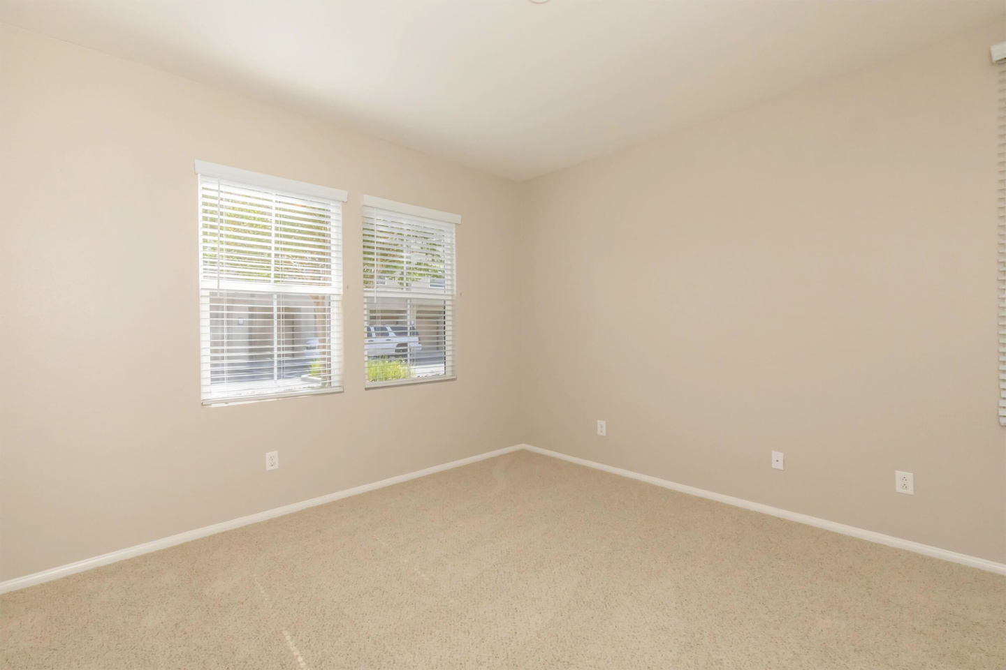 Laurel Vista Apartment Homes Image 36