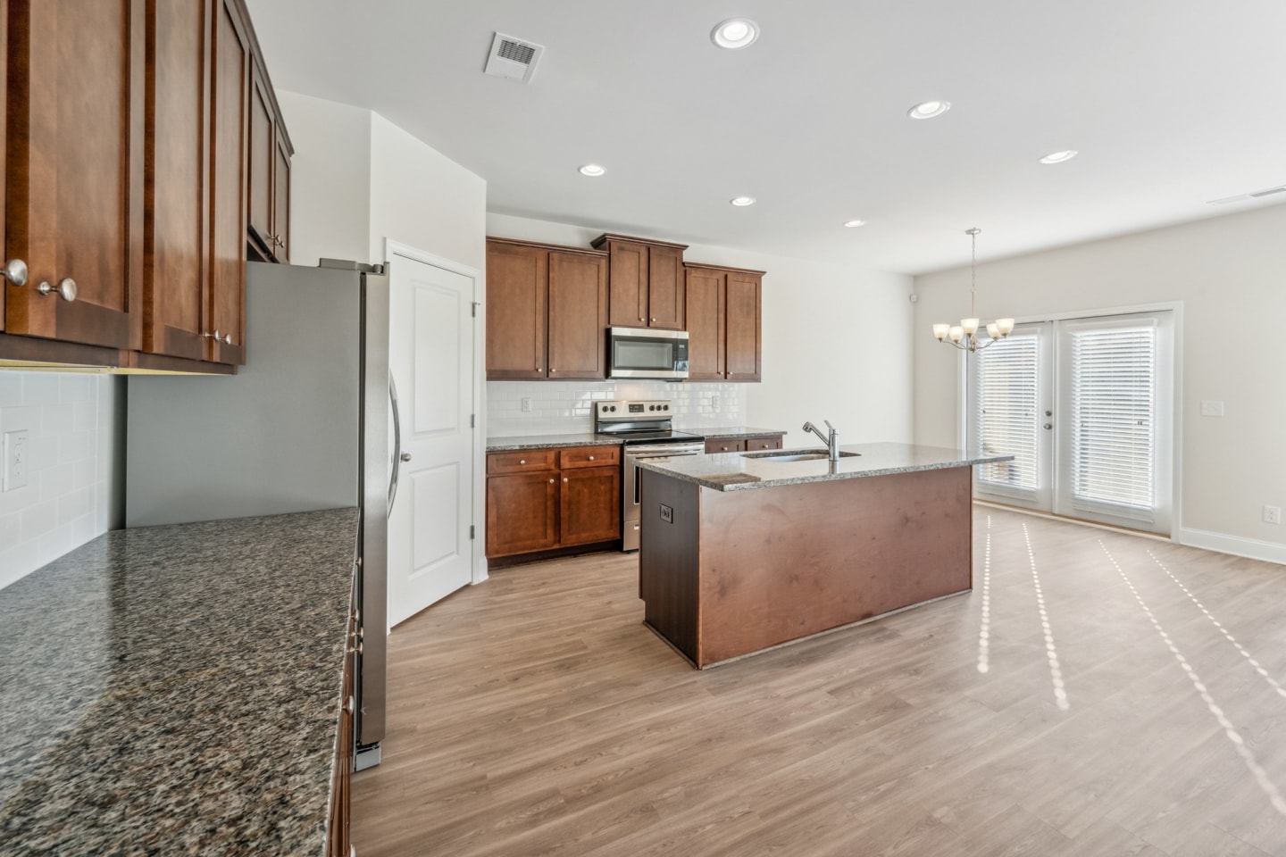 Parkwood Terrace Image 39