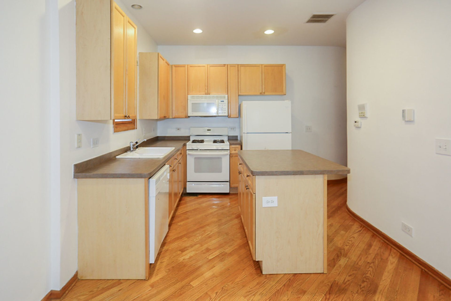 2653 N Wayne Image 5