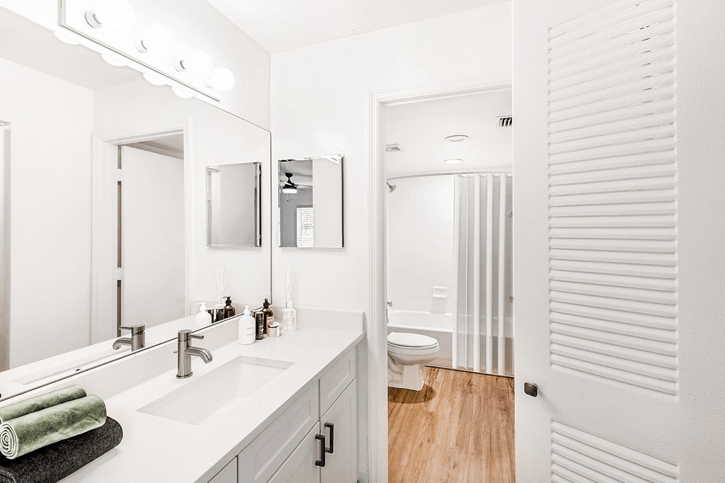 New River Cove Apartments Image 37
