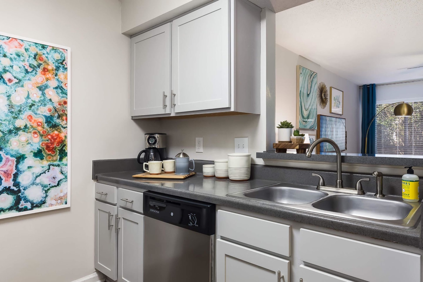 Huntsview Apartments Image 12
