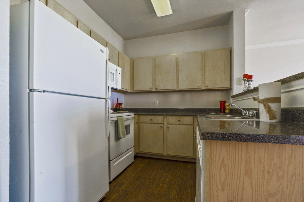 Blue Lake Villas II Image 5