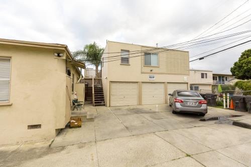1094 Cherry Ave Image 32