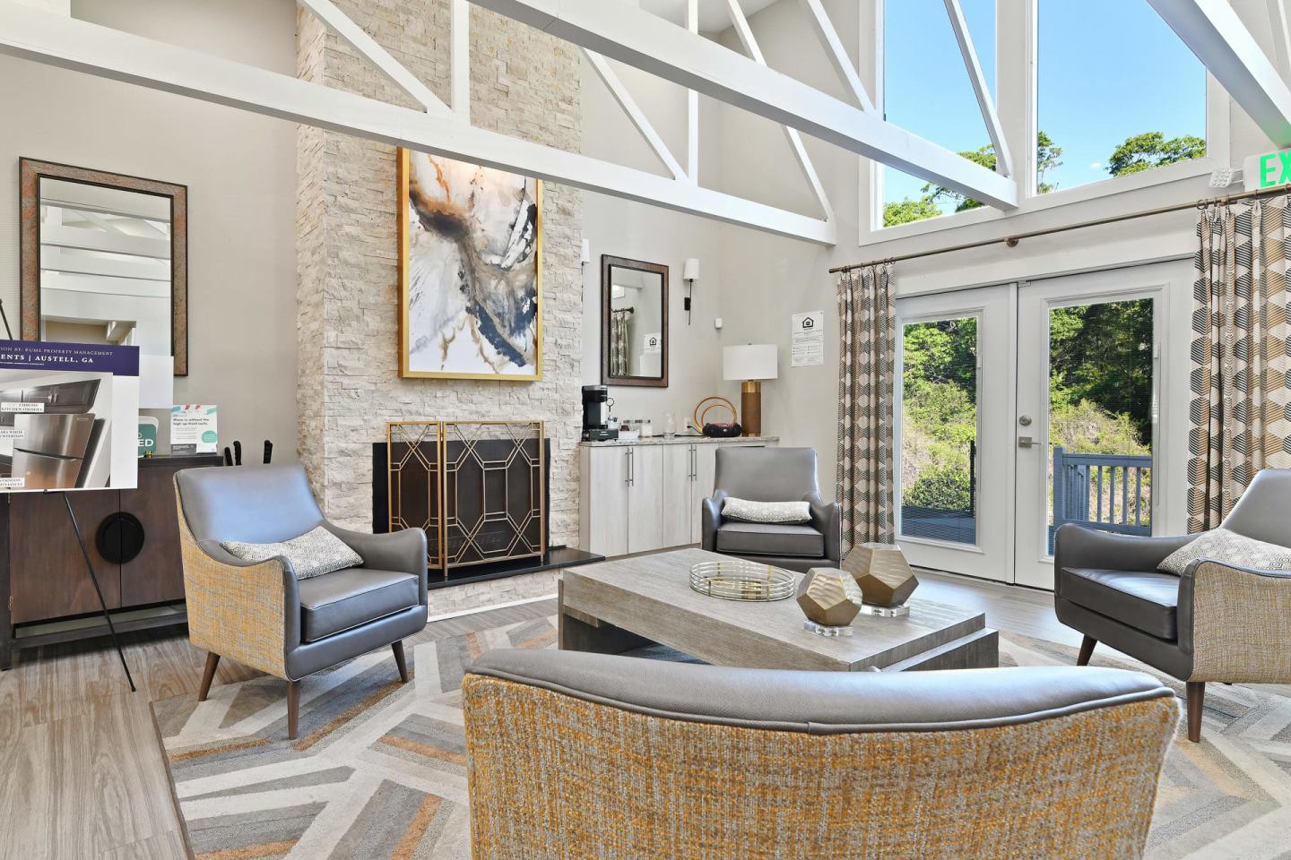 Premier Apartments Image 1