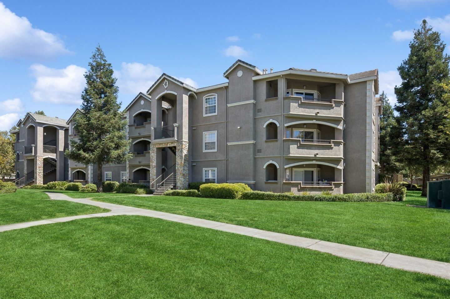 North Pointe Image 12
