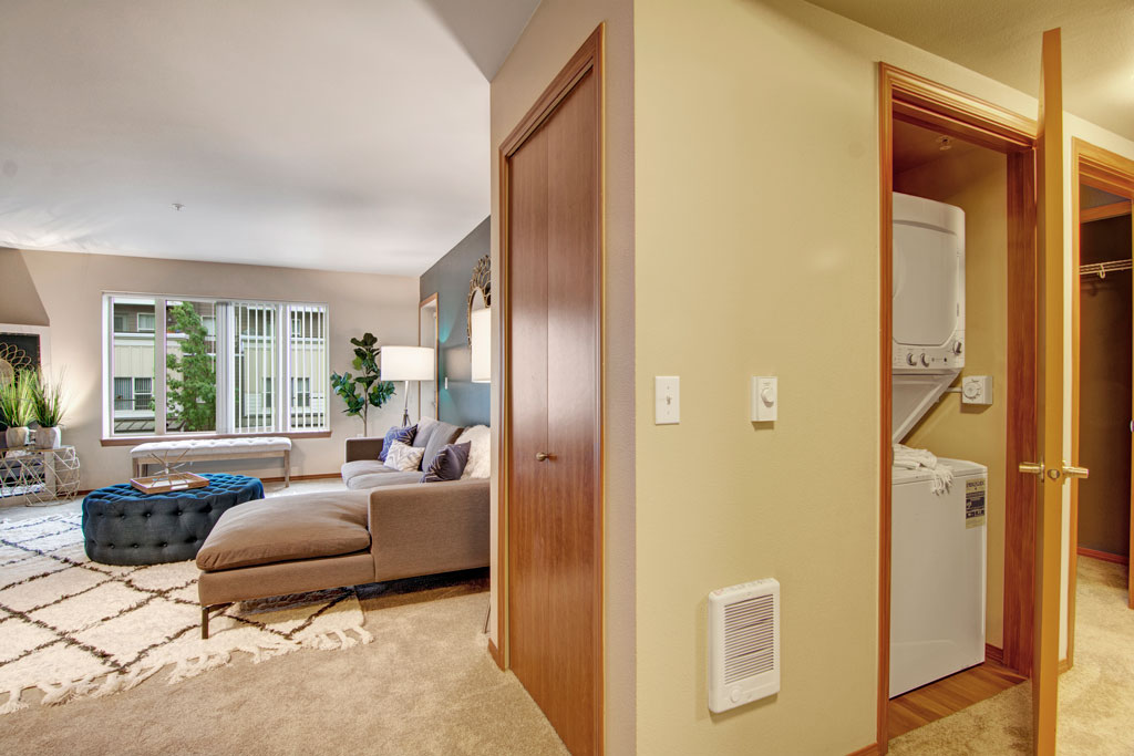 Echo Lake Apartments Image 21