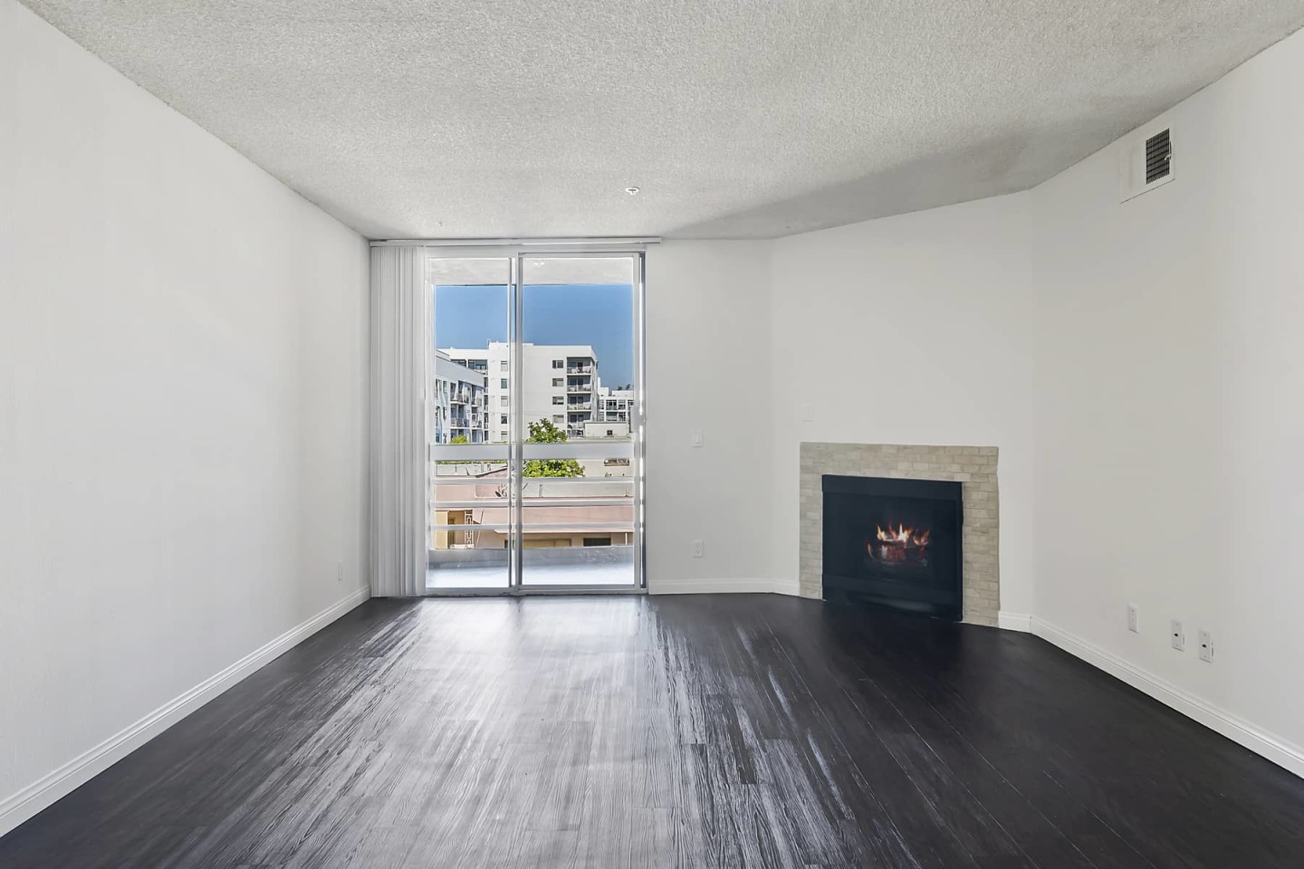 The Jessica Apartments Image 17