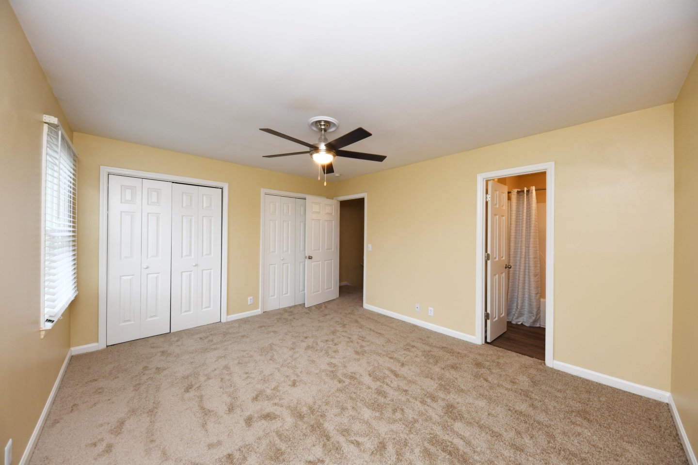 Hunter's Court Image 8