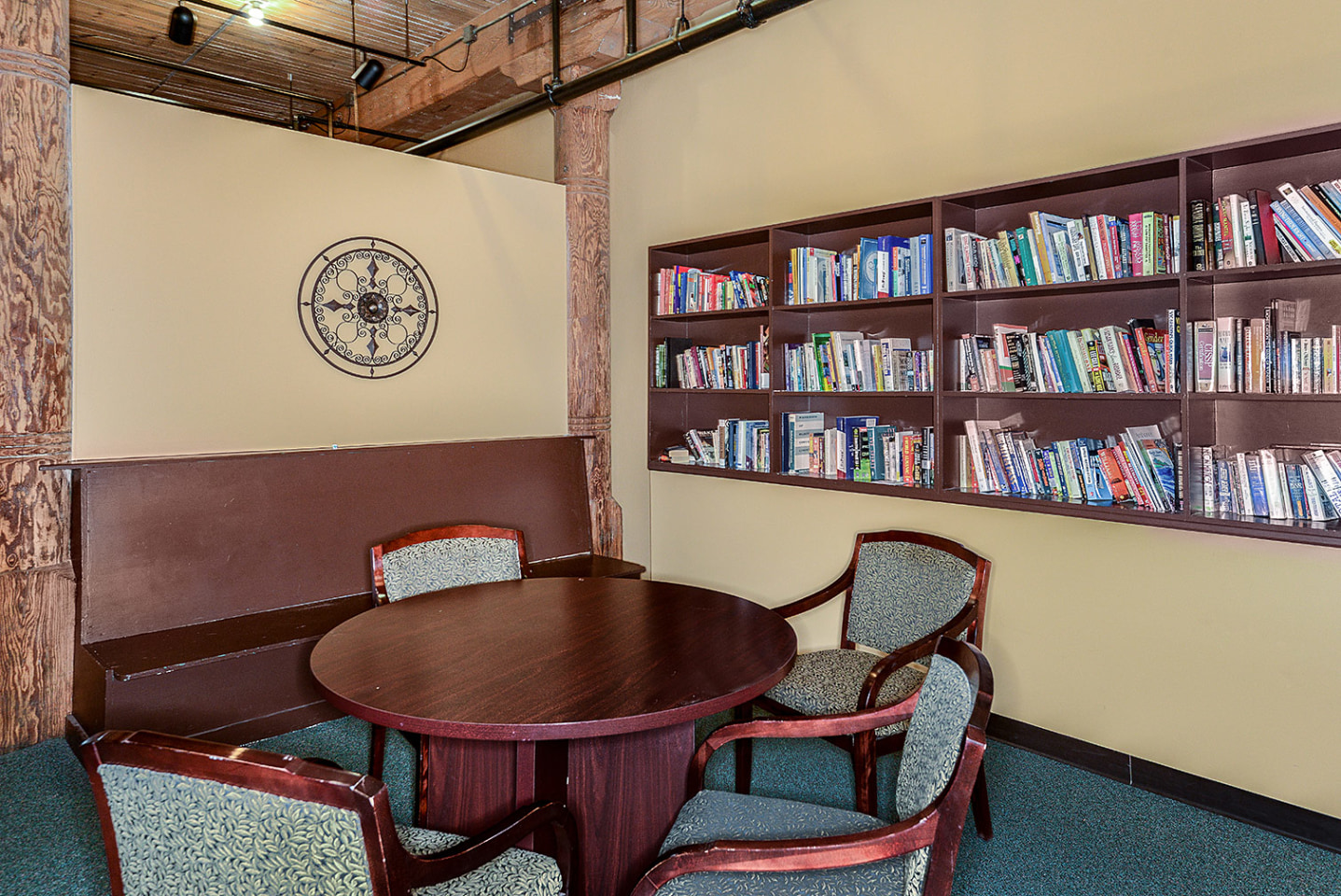 Bigelow Commons Image 21