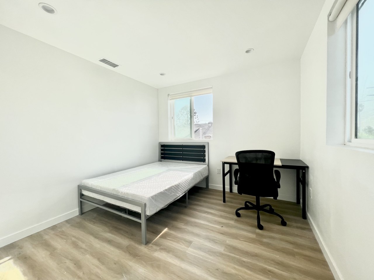 1654 W 35th Street - Co-Living Housing Image 50