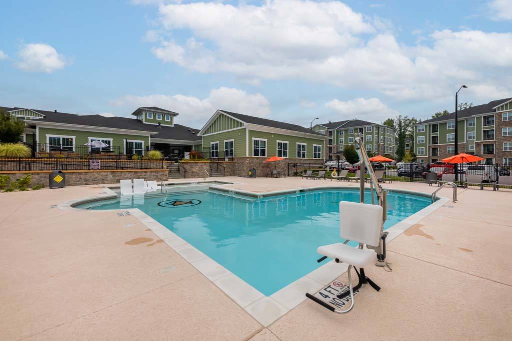 Affordable Housing - Luxury Apartments at Foxwood Image 8