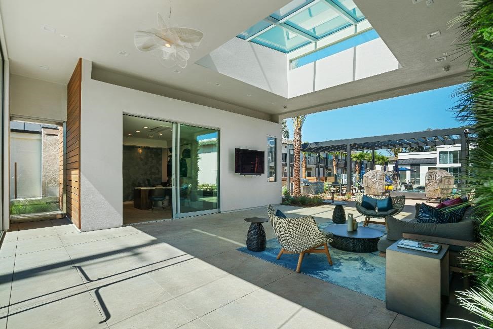 Vercanta Newport Beach Image 2