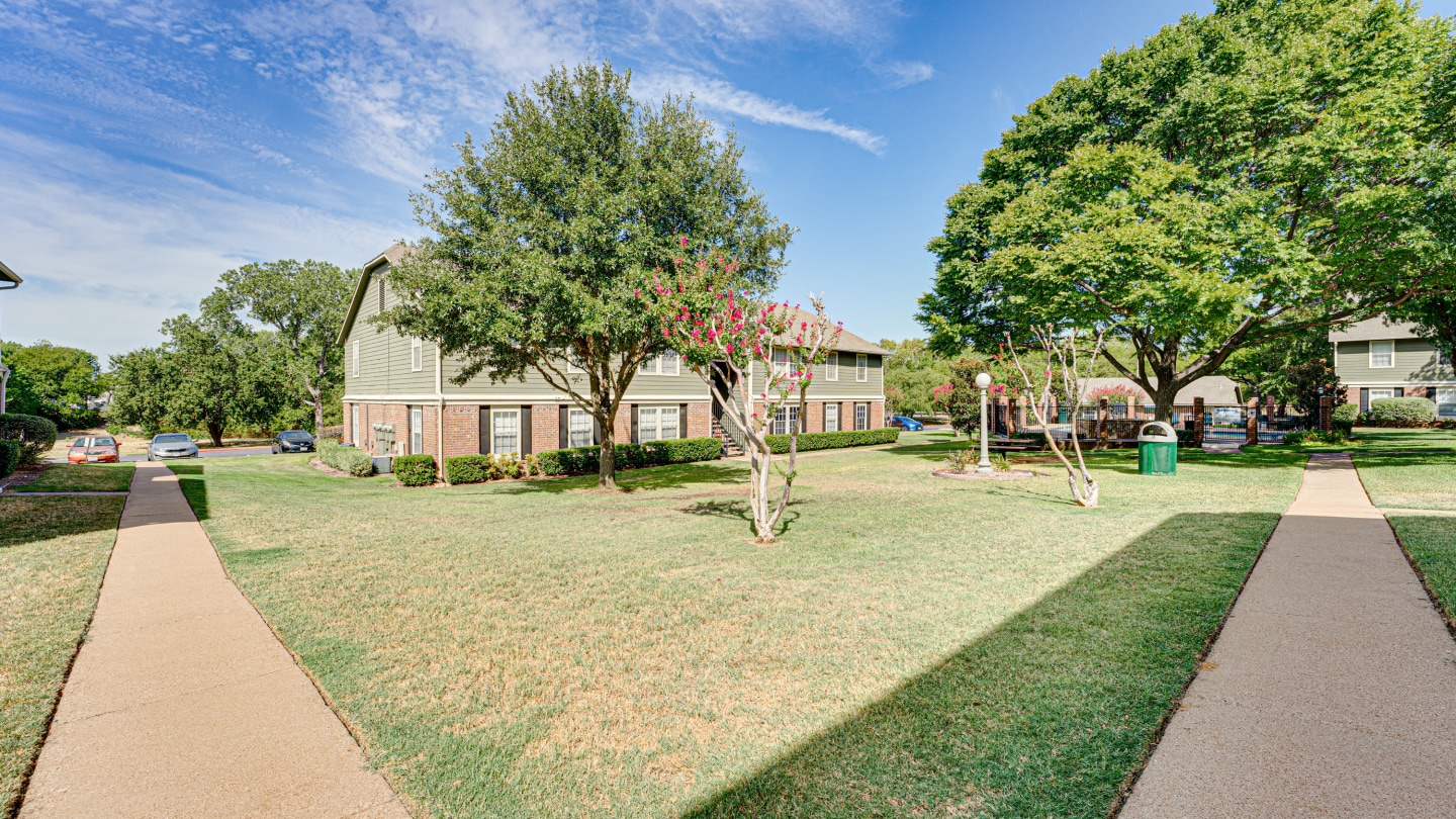 Arbors of Cleburne Image 24