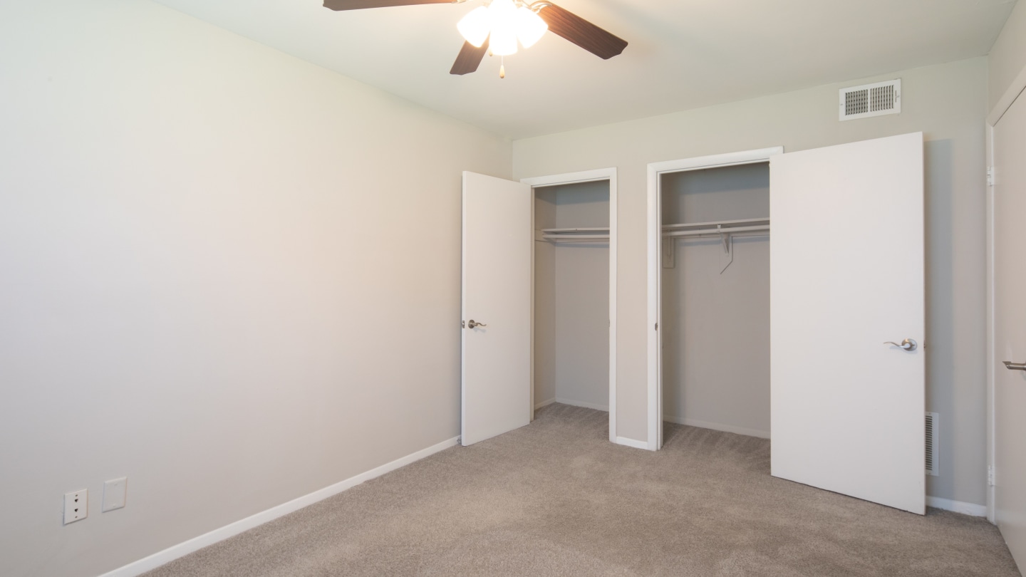 Colonial Pines Image 15