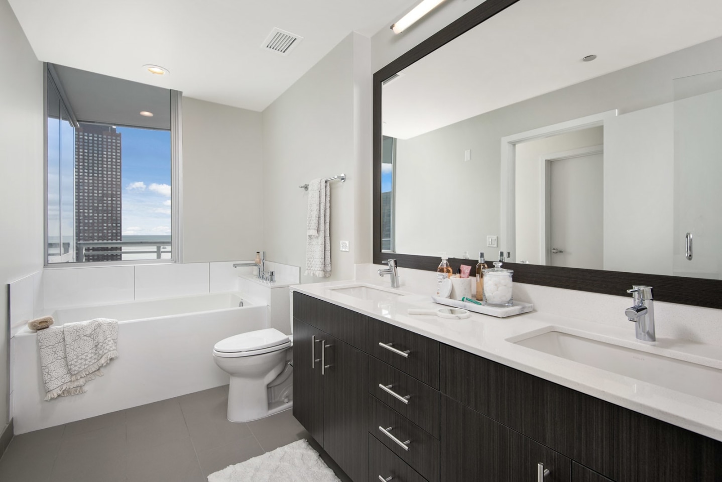 465 North Park Image 31