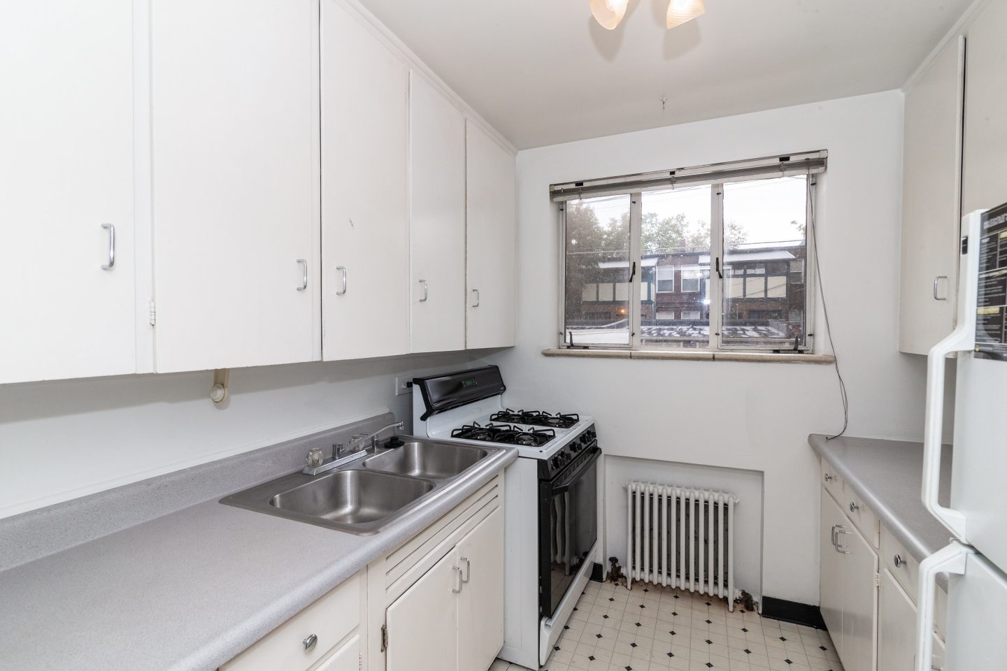Eastview Apartments Image 7