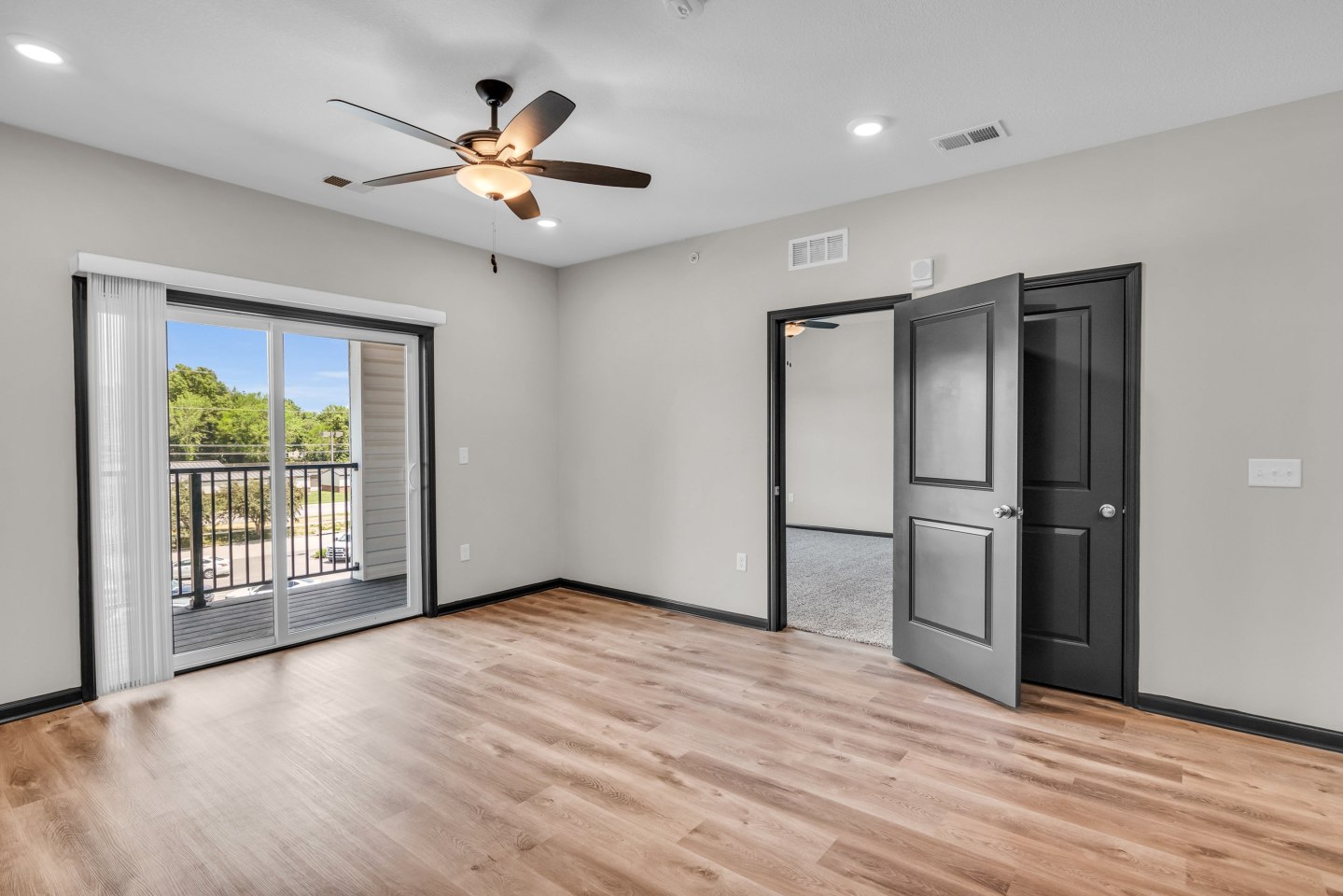 The Lofts at Old Towne Image 17