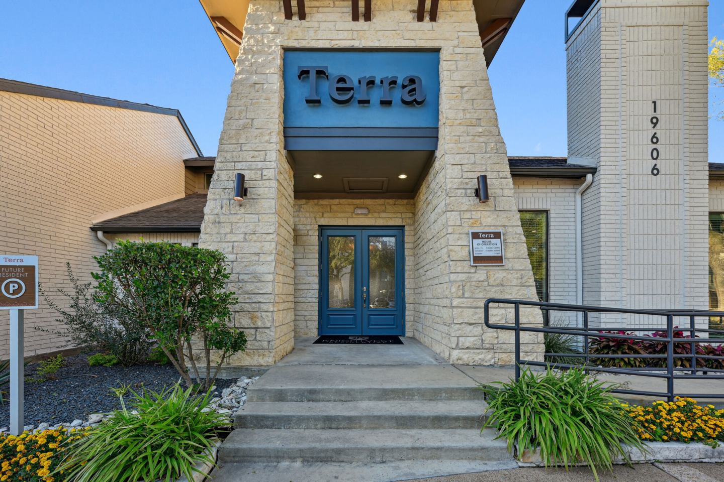 Terra at Park Row Image 1