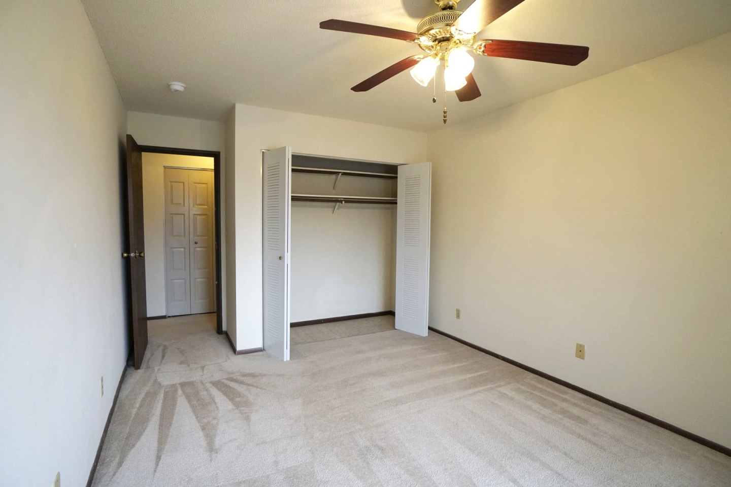 Bellows Court Image 15