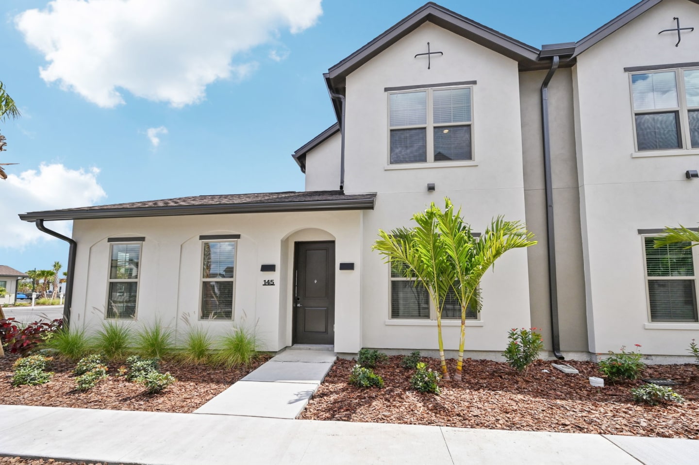 The Hadley Luxury Apartments Image 2