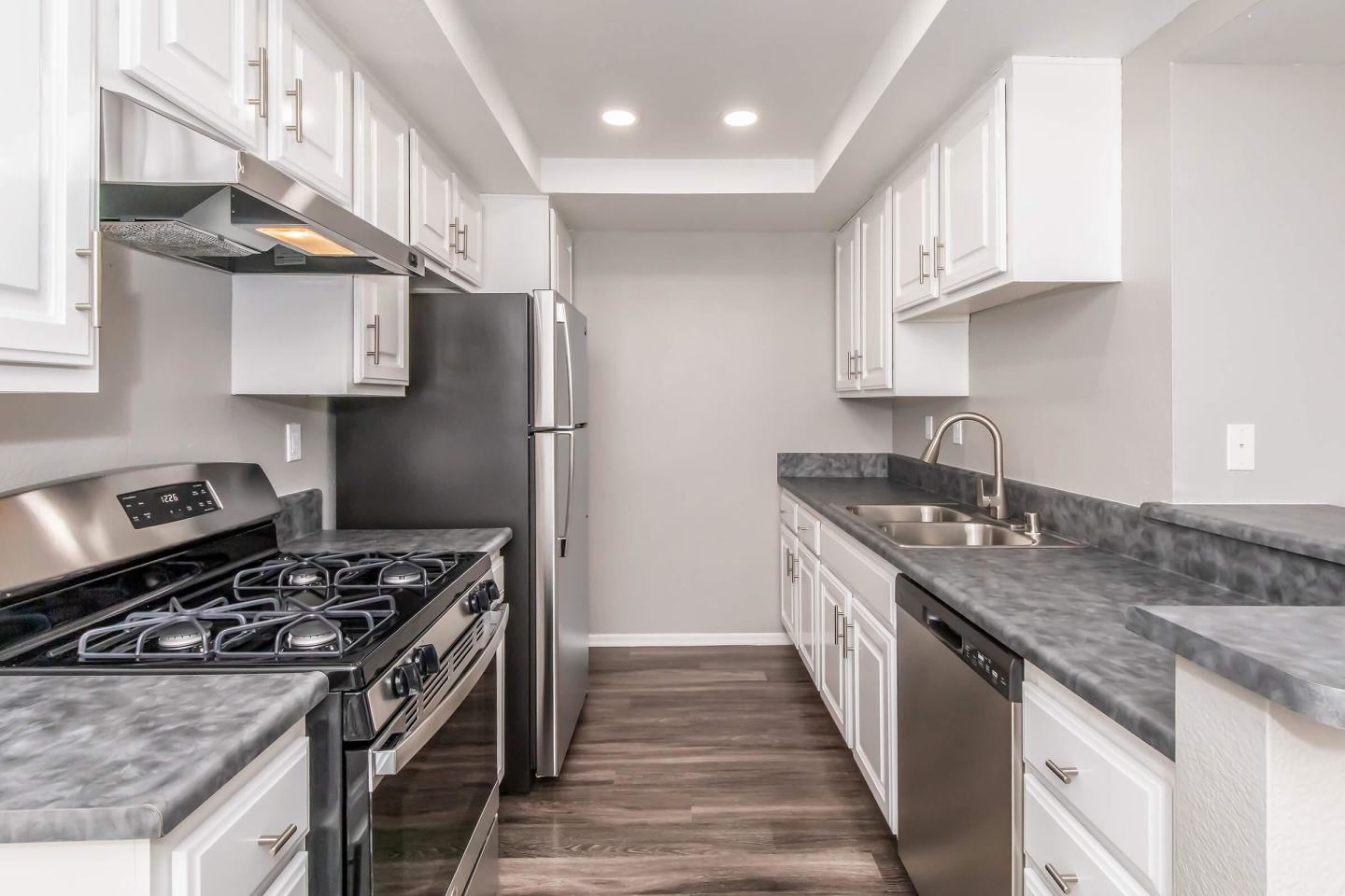 Palm Court Apartment Homes Image 46