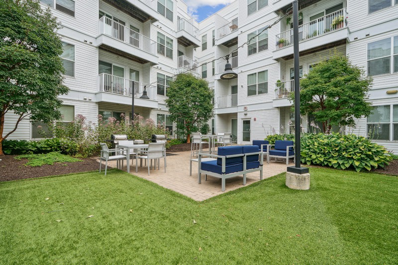 75 Tresser Image 22